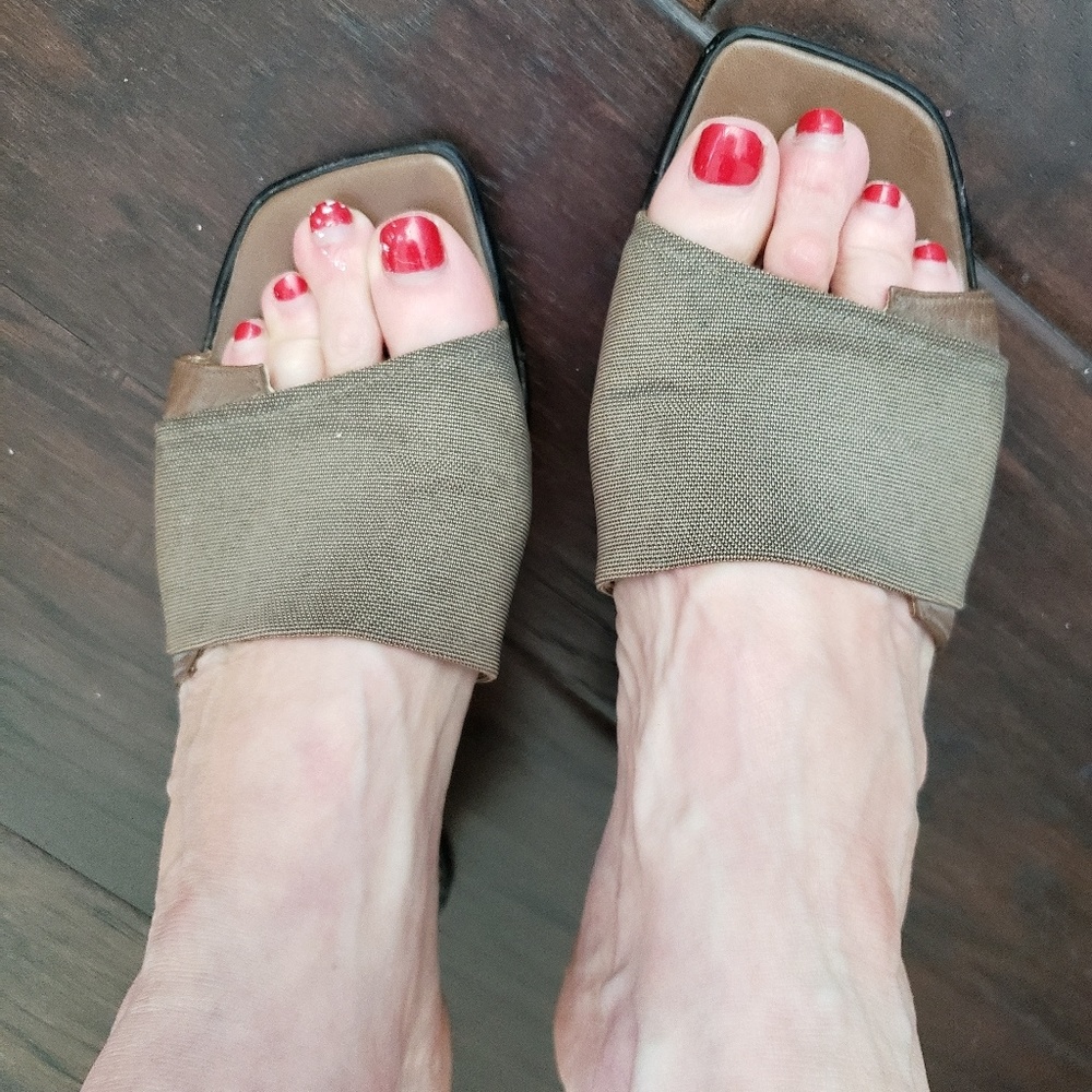 Stuart weitzman sandals